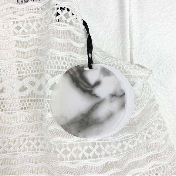 LINE & DOT Daiguri White Lace Halter Dress, M, NWT - Picture 6 of 10